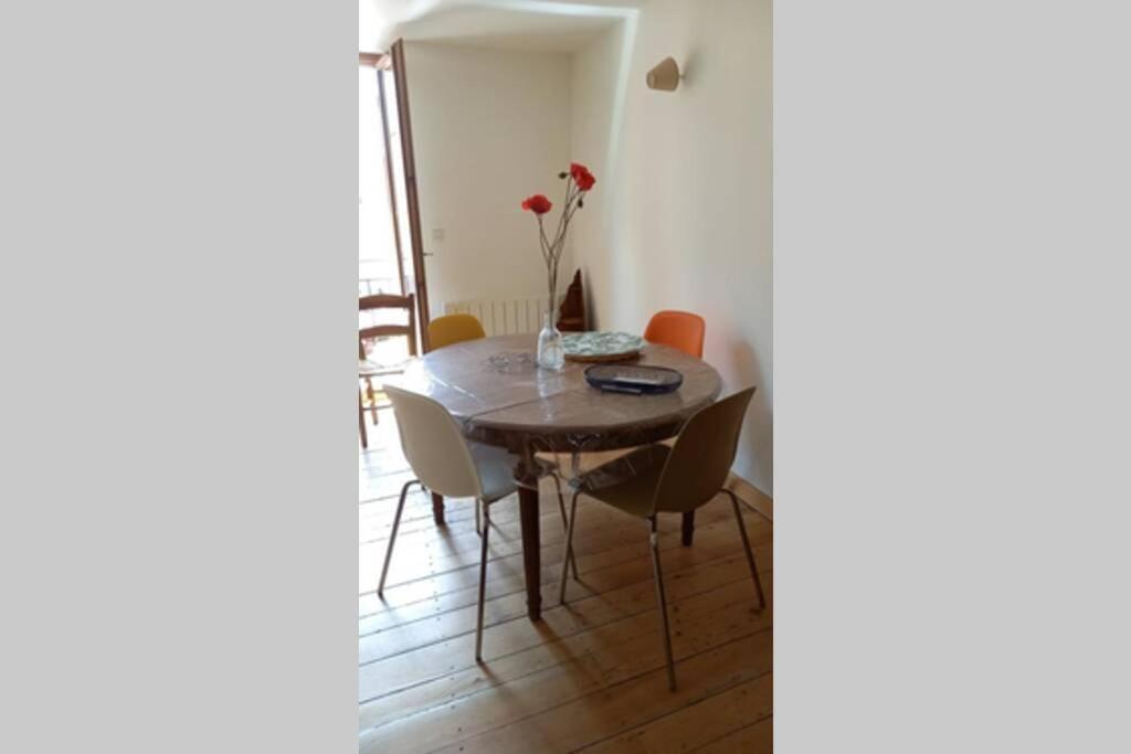 Appartement De Charme Le 1707 Au Coeur De La Cite Vauban Бриансон Экстерьер фото